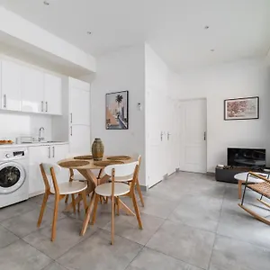 Calme Place Du Trocadero - 4p - Flat-guest Apartment