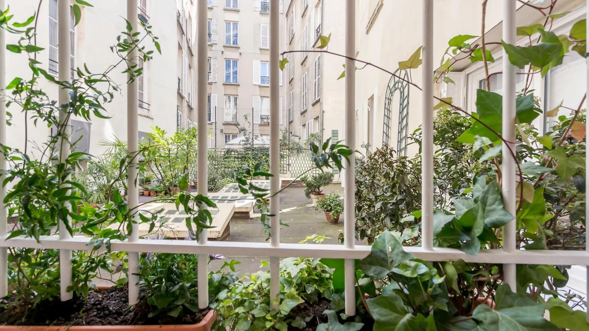 Apartment Ferienwohnung Marais Saint Paul Ecouffes With Ac Paris